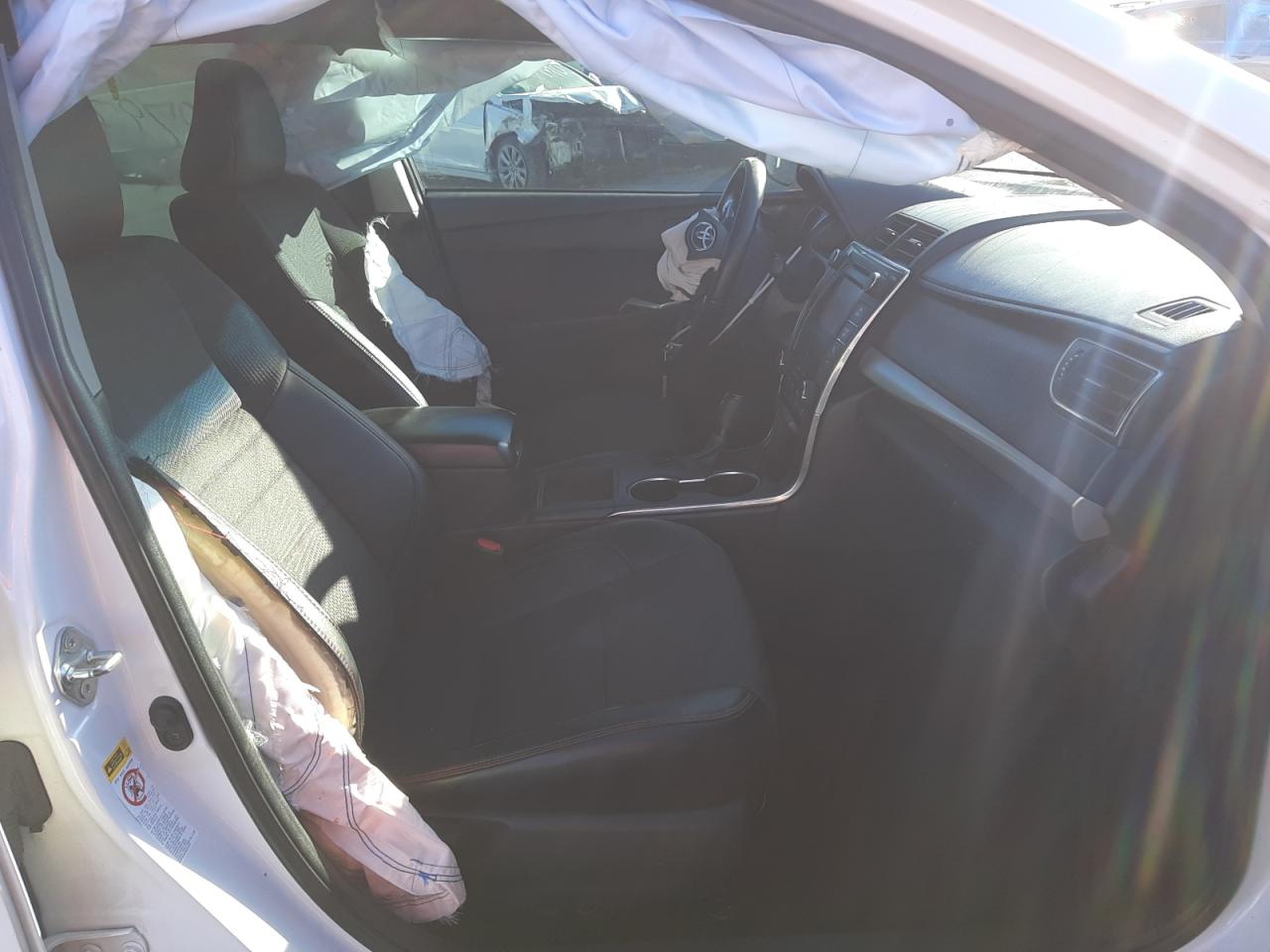 Photo 5 from auction – 2016 TOYOTA CAMRY LE with VIN 4T1BF1FK1GU137114