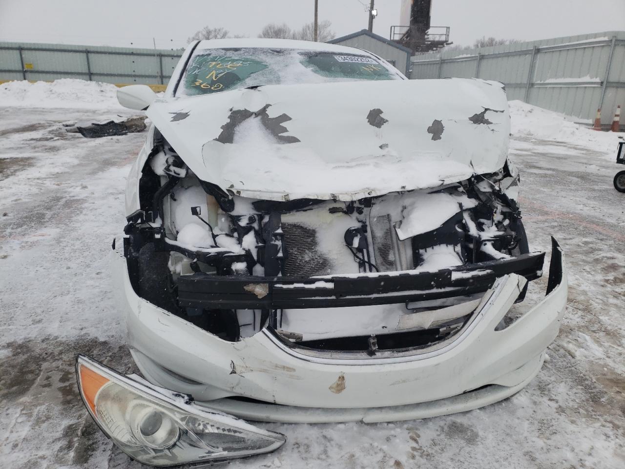 Photo 9 from auction – 2012 HYUNDAI SONATA SE with VIN 5NPEC4AB1CH482554