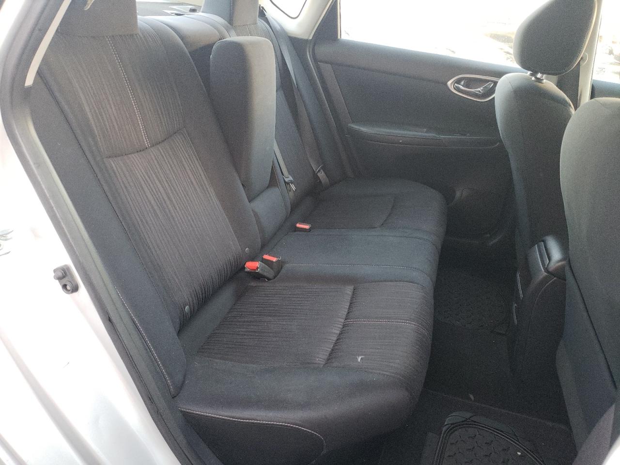 Photo 6 from auction – 2017 NISSAN SENTRA S with VIN 3N1AB7AP5HY222007