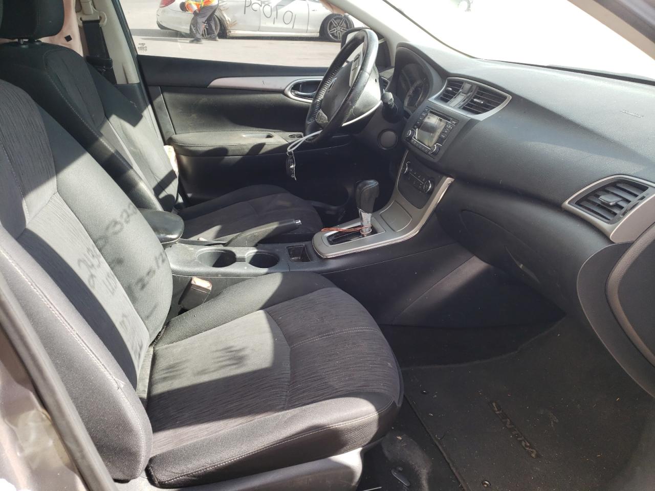 Photo 5 from auction – 2015 NISSAN SENTRA S with VIN 3N1AB7AP1FL683988