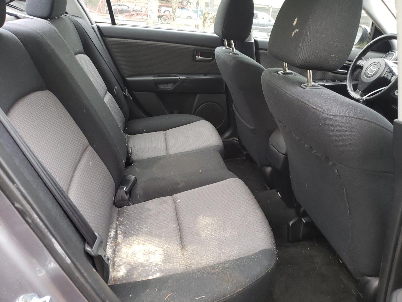 Photo 6 from auction – 2006 MAZDA 3 I with VIN JM1BK12F561498015