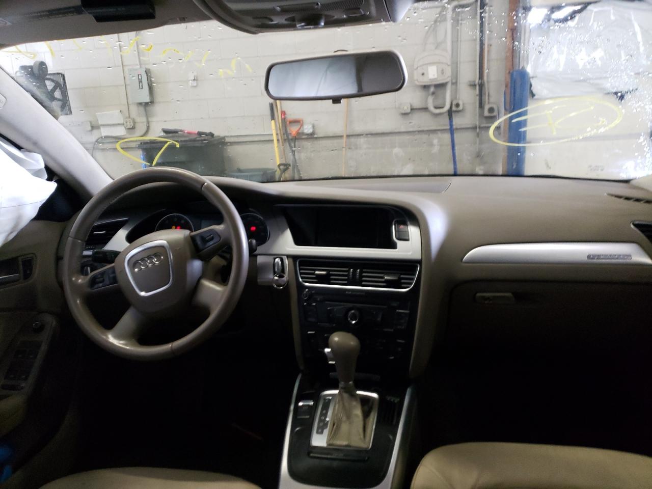 Photo 9 from auction – 2009 AUDI A4 2.0T QU with VIN WAULF78KX9N025317