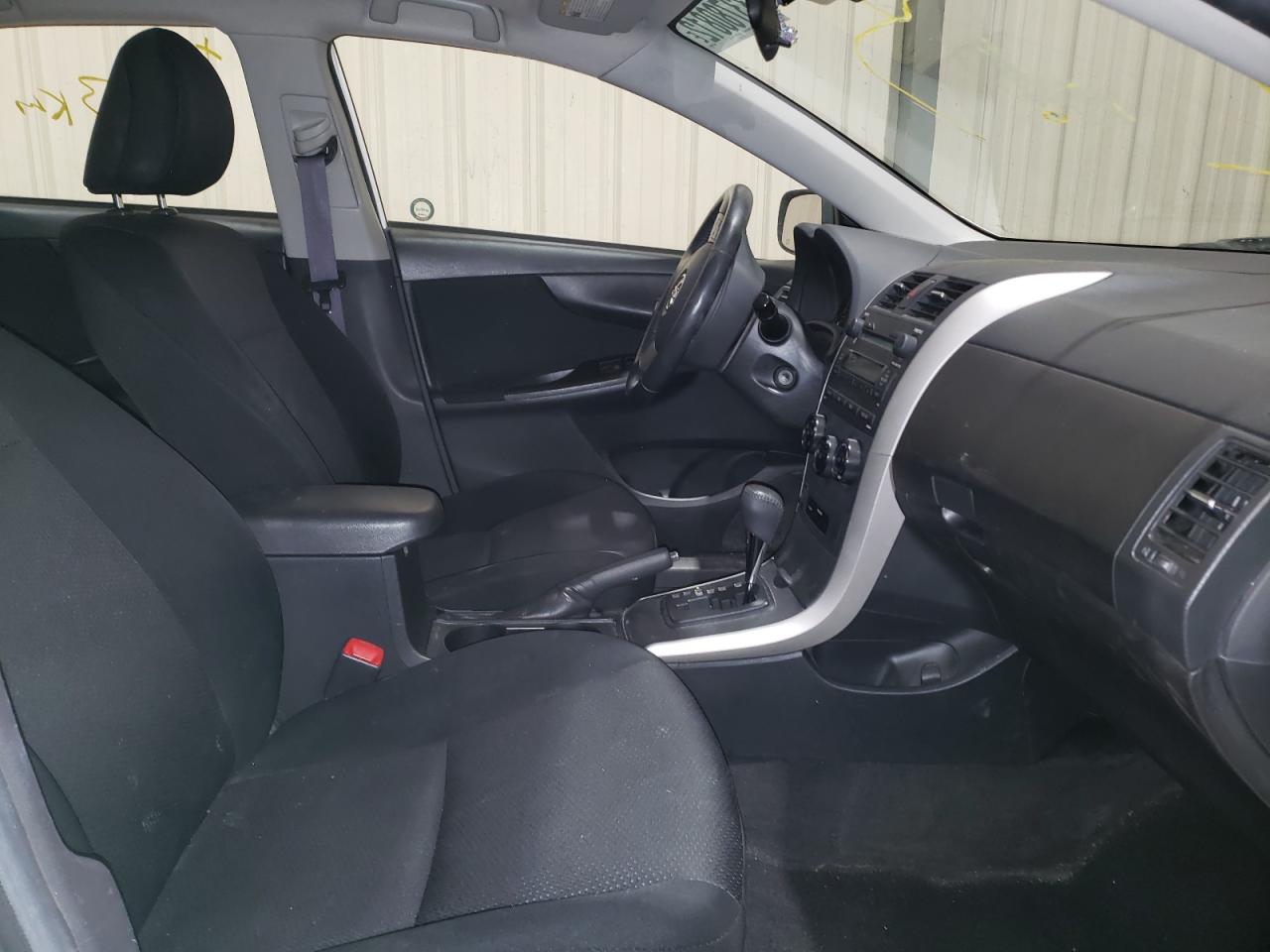 Photo 5 from auction – 2009 TOYOTA COROLLA BA with VIN 2T1BU40E79C070419