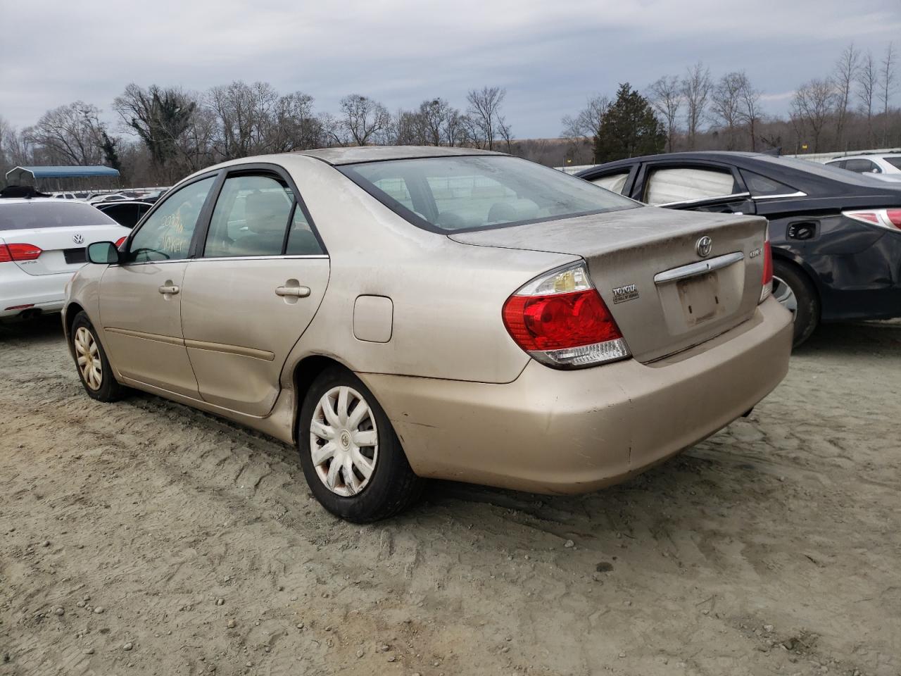 Photo 3 from auction – 2005 TOYOTA CAMRY LE with VIN 4T1BE32K45U089562