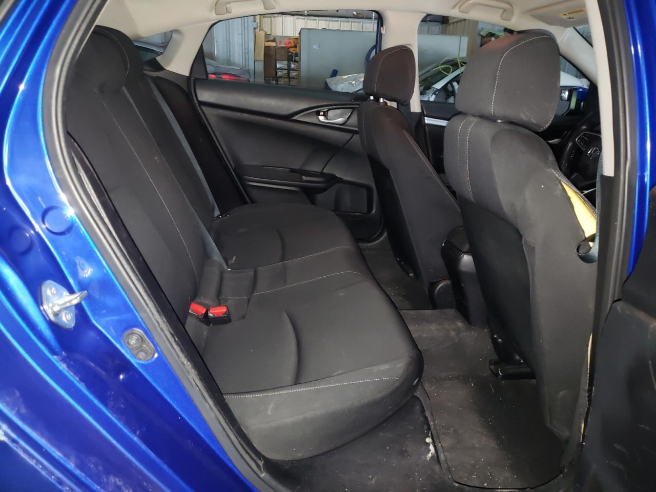 Photo 6 from auction – 2018 HONDA CIVIC LX with VIN 2HGFC2F57JH610329