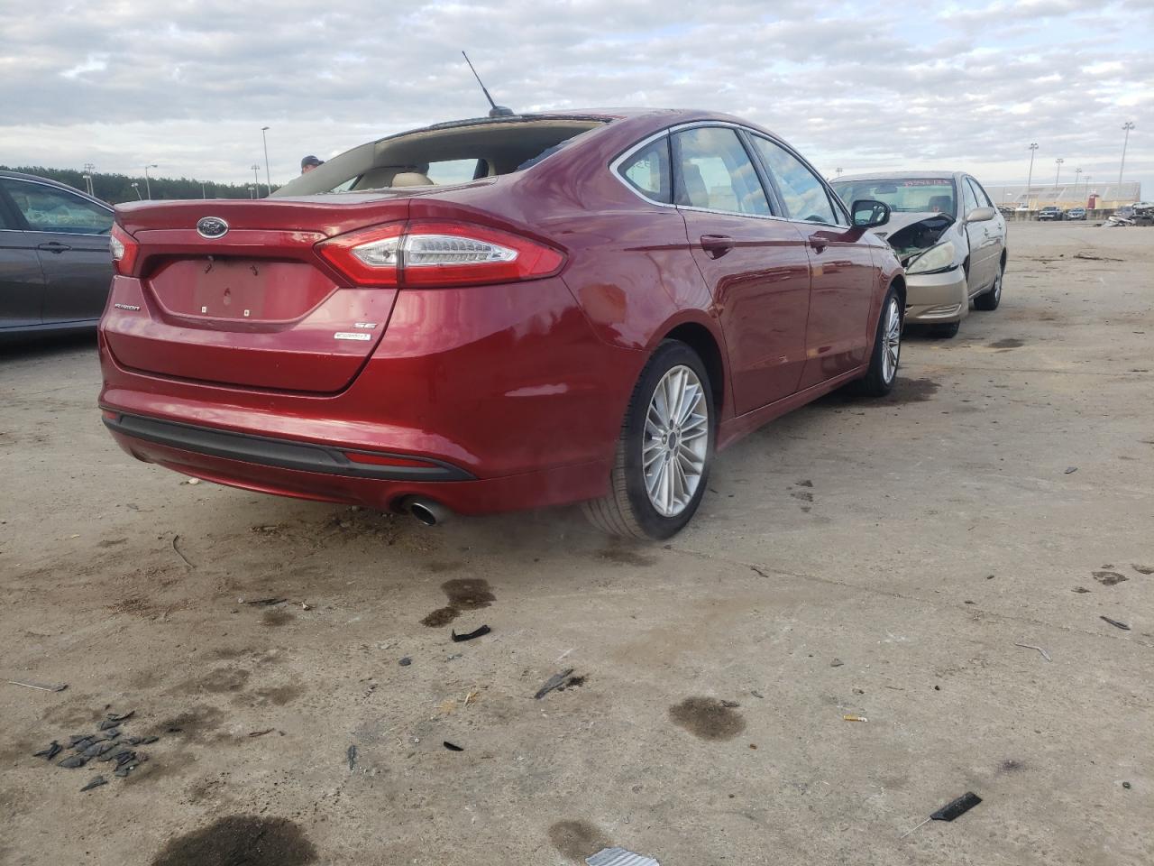 Photo 4 from auction – 2014 FORD FUSION SE with VIN 3FA6P0HDXER311316
