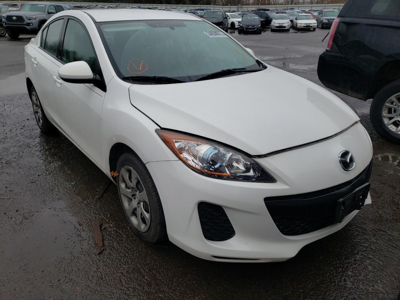 MAZDA 3 I 2013 with VIN JM1BL1UP9D1846124 - Photo from auction
