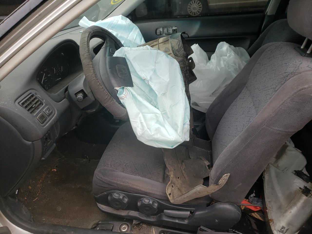 Photo 5 from auction – 2000 HONDA CIVIC EX with VIN 1HGEJ8248YL090799