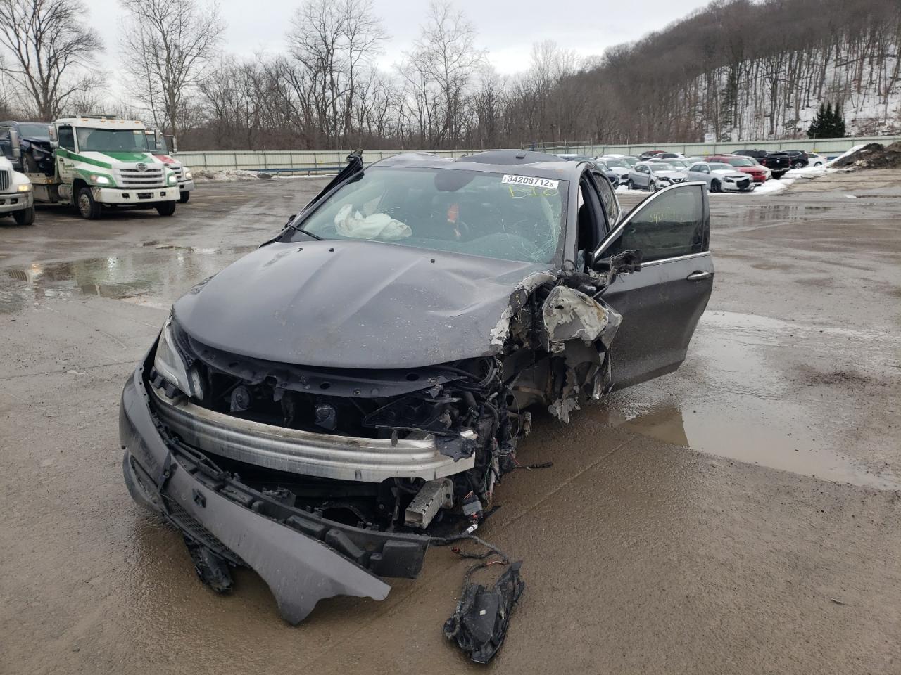 Photo 9 from auction – 2015 CHRYSLER 200 C with VIN 1C3CCCCBXFN643474