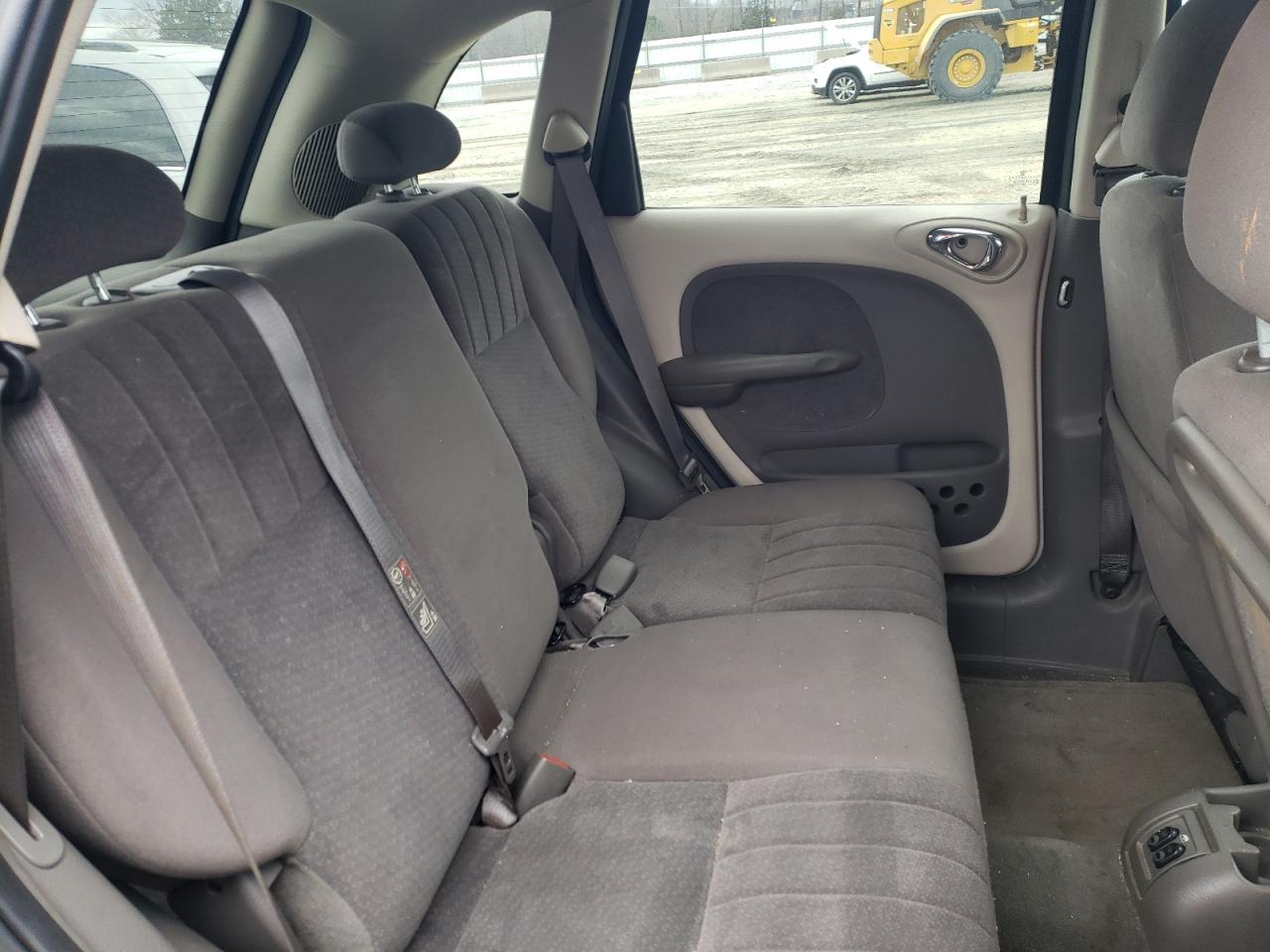Photo 6 from auction – 2003 CHRYSLER PT CRUISER with VIN 3C4FY58B73T590243