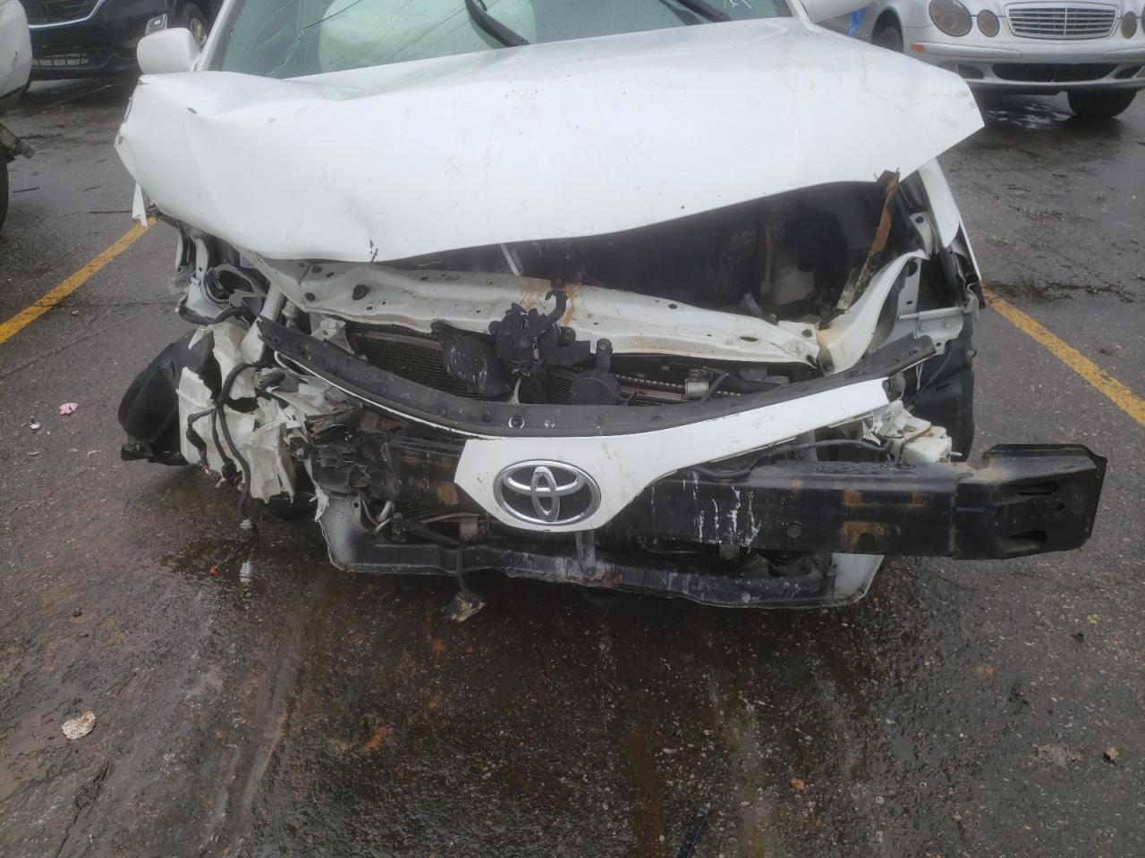 Photo 9 from auction – 2011 TOYOTA CAMRY with VIN 4T1BF3EK4BU591136