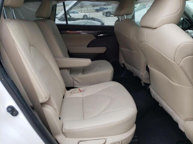 Photo 6 from auction – 2022 TOYOTA HIGHLANDER with VIN 5TDYZRAH9NS094126