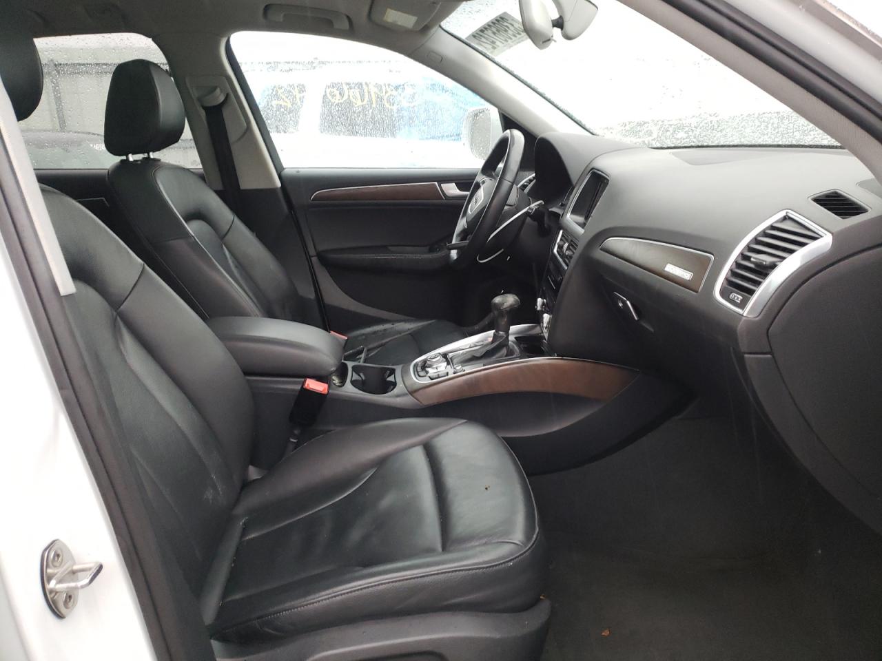 Photo 5 from auction – 2017 AUDI Q5 PREMIUM with VIN WA1C2AFP6HA065842