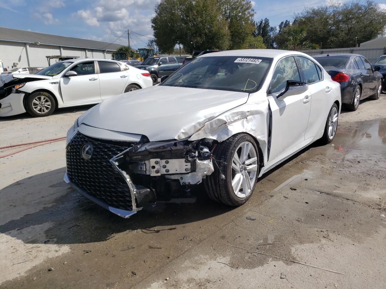 Photo 2 from auction – 2021 LEXUS IS 300 with VIN JTHAA1D25M5111184