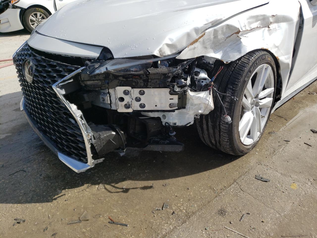 Photo 9 from auction – 2021 LEXUS IS 300 with VIN JTHAA1D25M5111184
