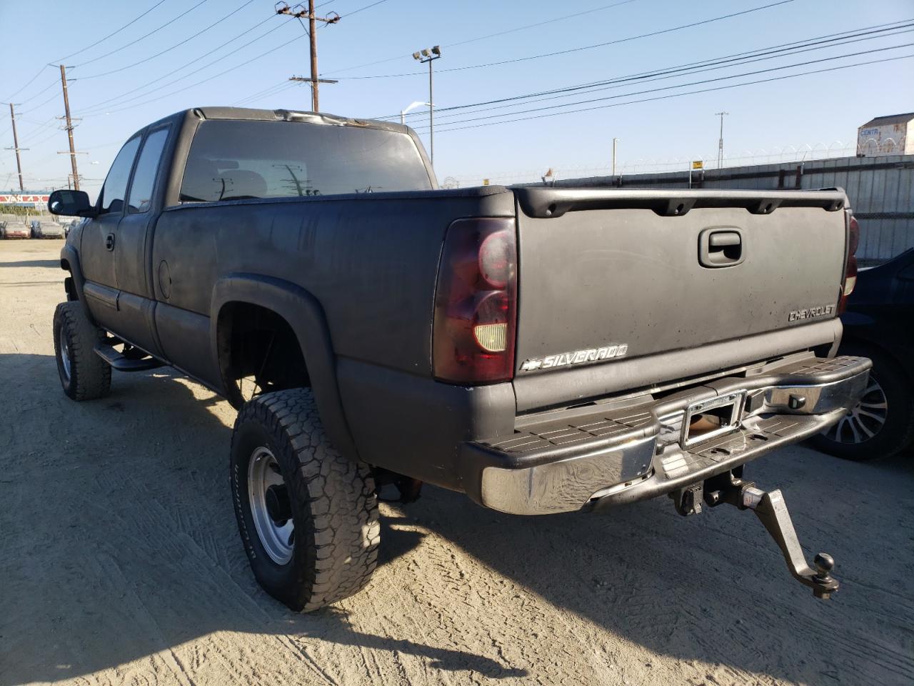Photo 3 from auction – 2002 CHEVROLET SILVERADO with VIN 1GCHC29U42E257728