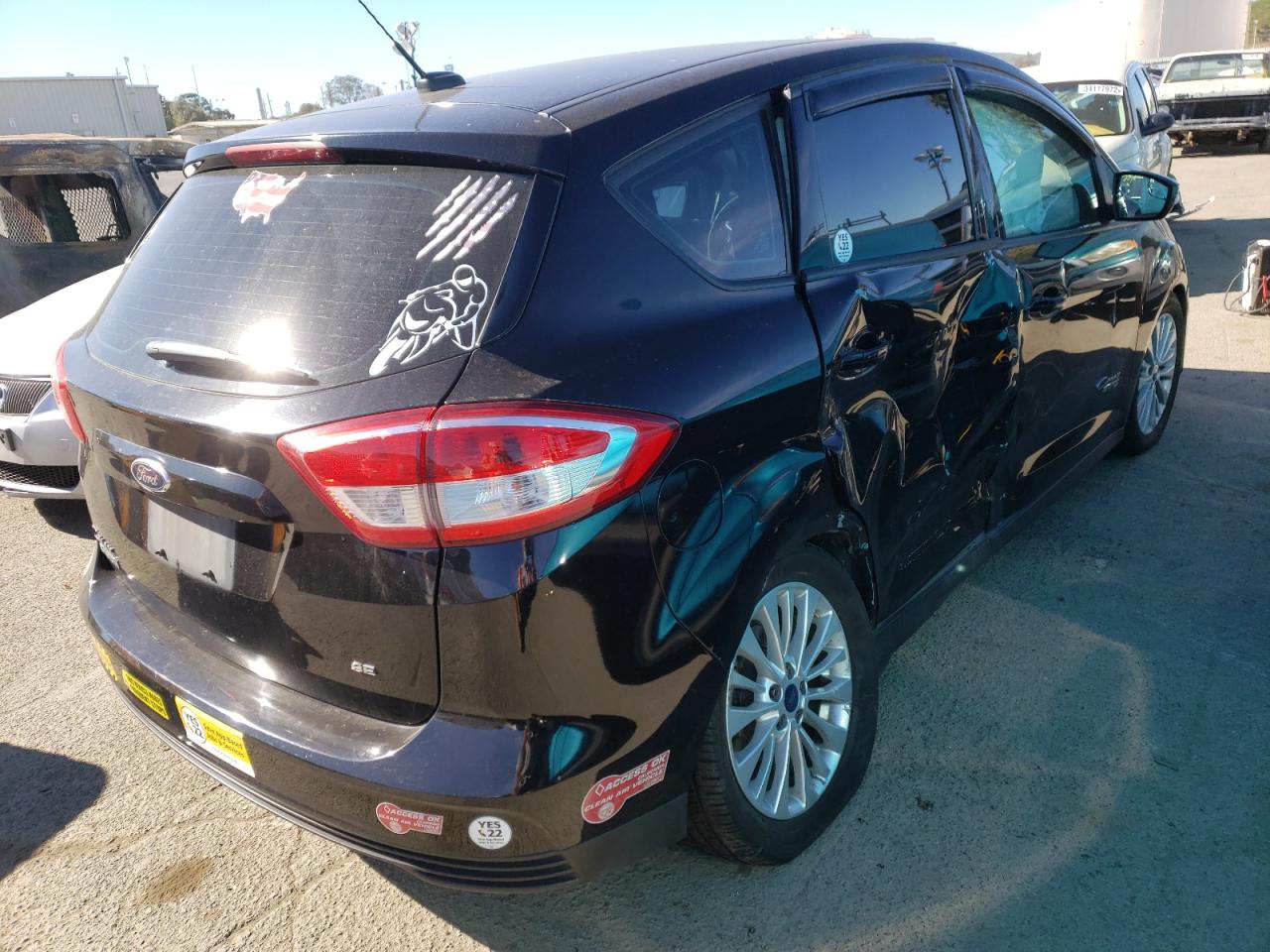 Photo 4 from auction – 2017 FORD C-MAX SE with VIN 1FADP5EU8HL118237
