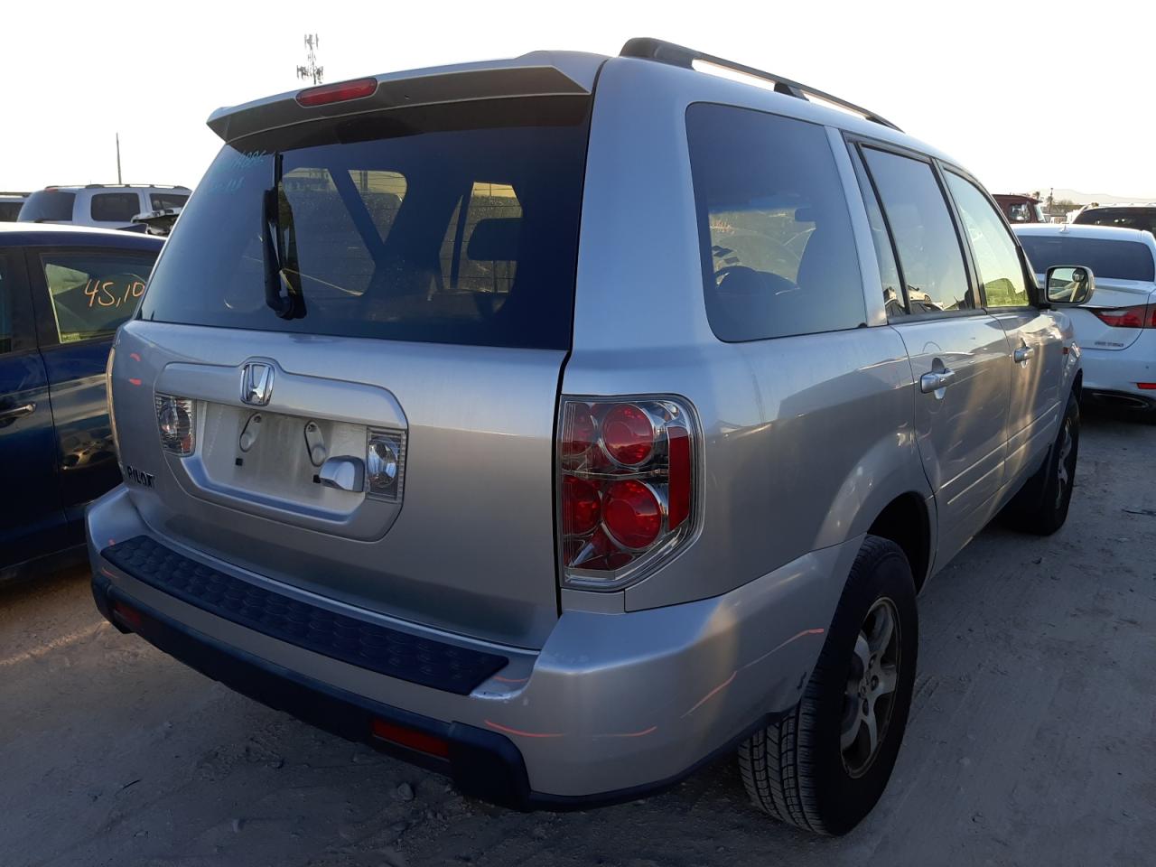 Photo 4 from auction – 2006 HONDA PILOT EX with VIN 5FNYF28726B018430