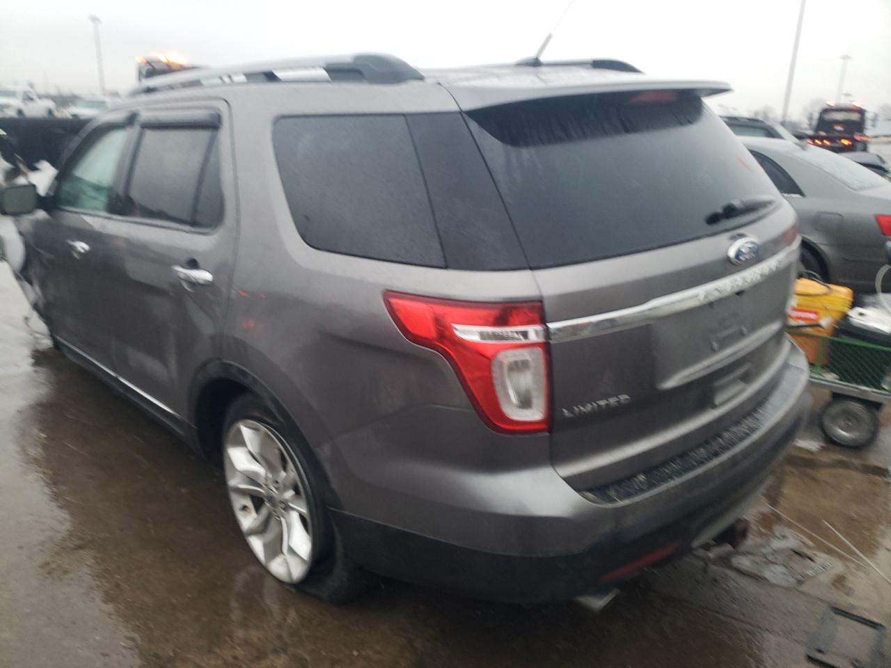 Photo 3 from auction – 2011 FORD EXPLORER L with VIN 1FMHK8F87BGA68312