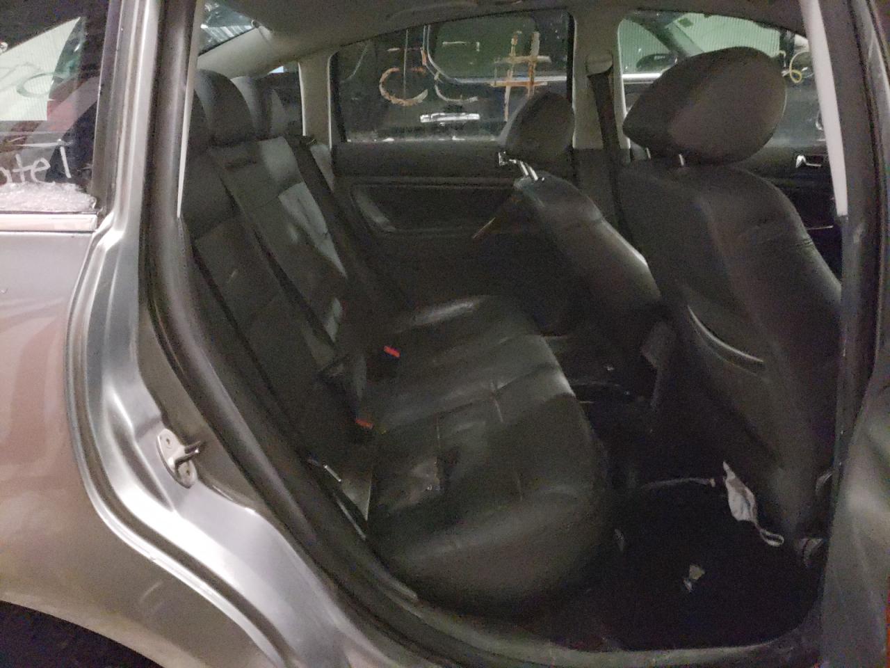 Photo 6 from auction – 2004 VOLKSWAGEN PASSAT GLS with VIN WVWPD63B24P207456