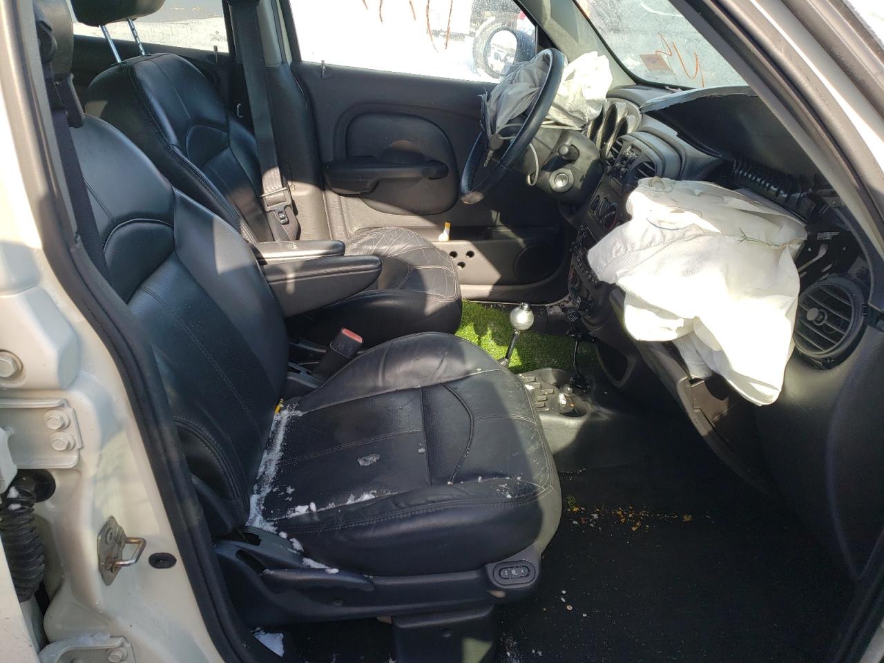 Photo 5 from auction – 2004 CHRYSLER PT CRUISER with VIN 3C8FY78G54T243517