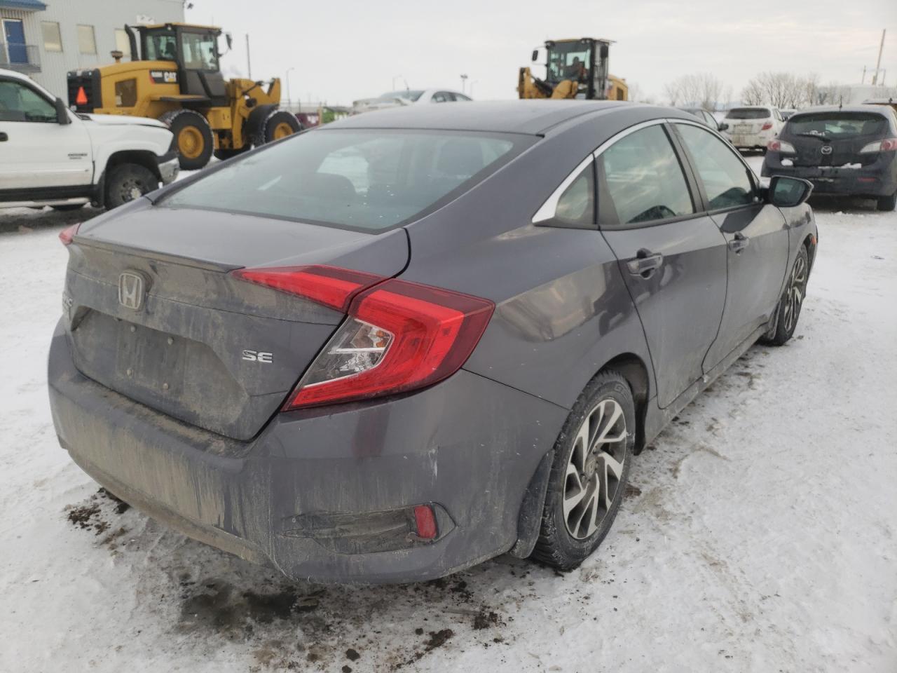 Photo 4 from auction – 2018 HONDA CIVIC LX with VIN 2HGFC2F63JH031508