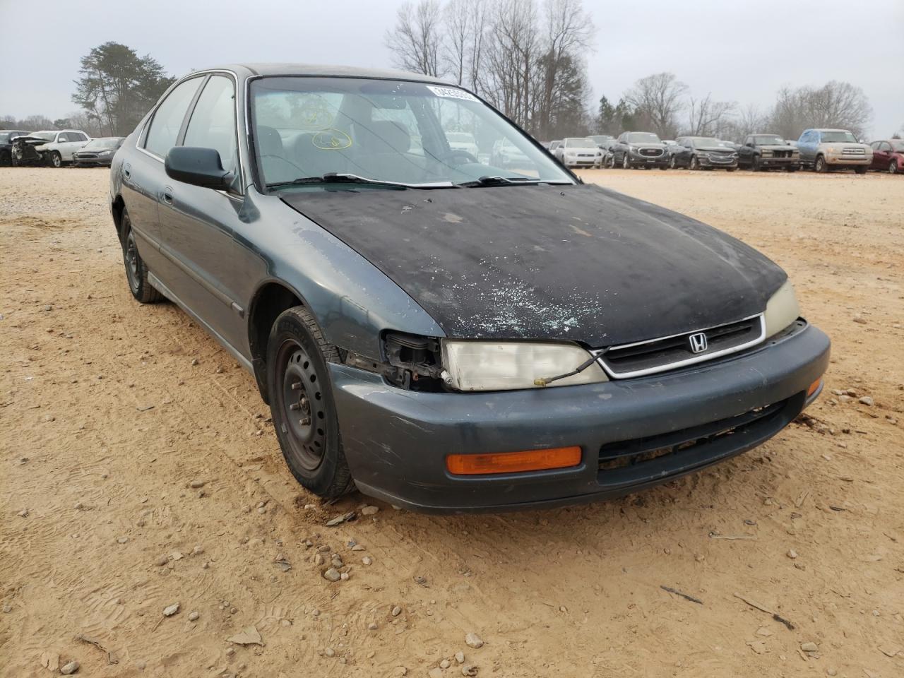 Photo 1 from auction – 1997 HONDA ACCORD LX with VIN JHMCD5635VC015470