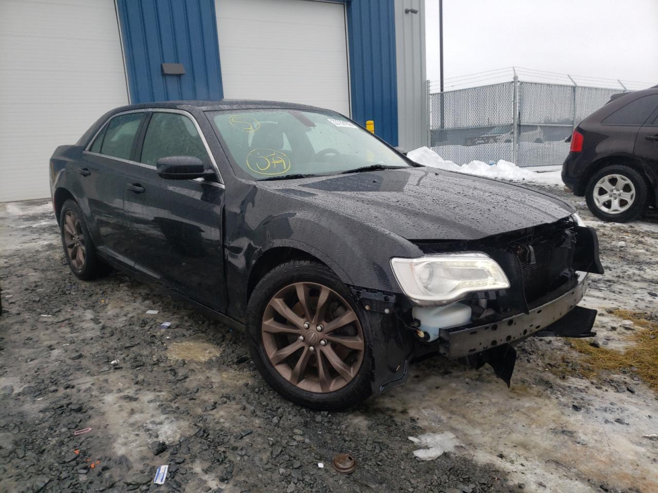 CHRYSLER 300 LIMITE 2015 with VIN 2C3CCARG9FH749785 - Photo from auction