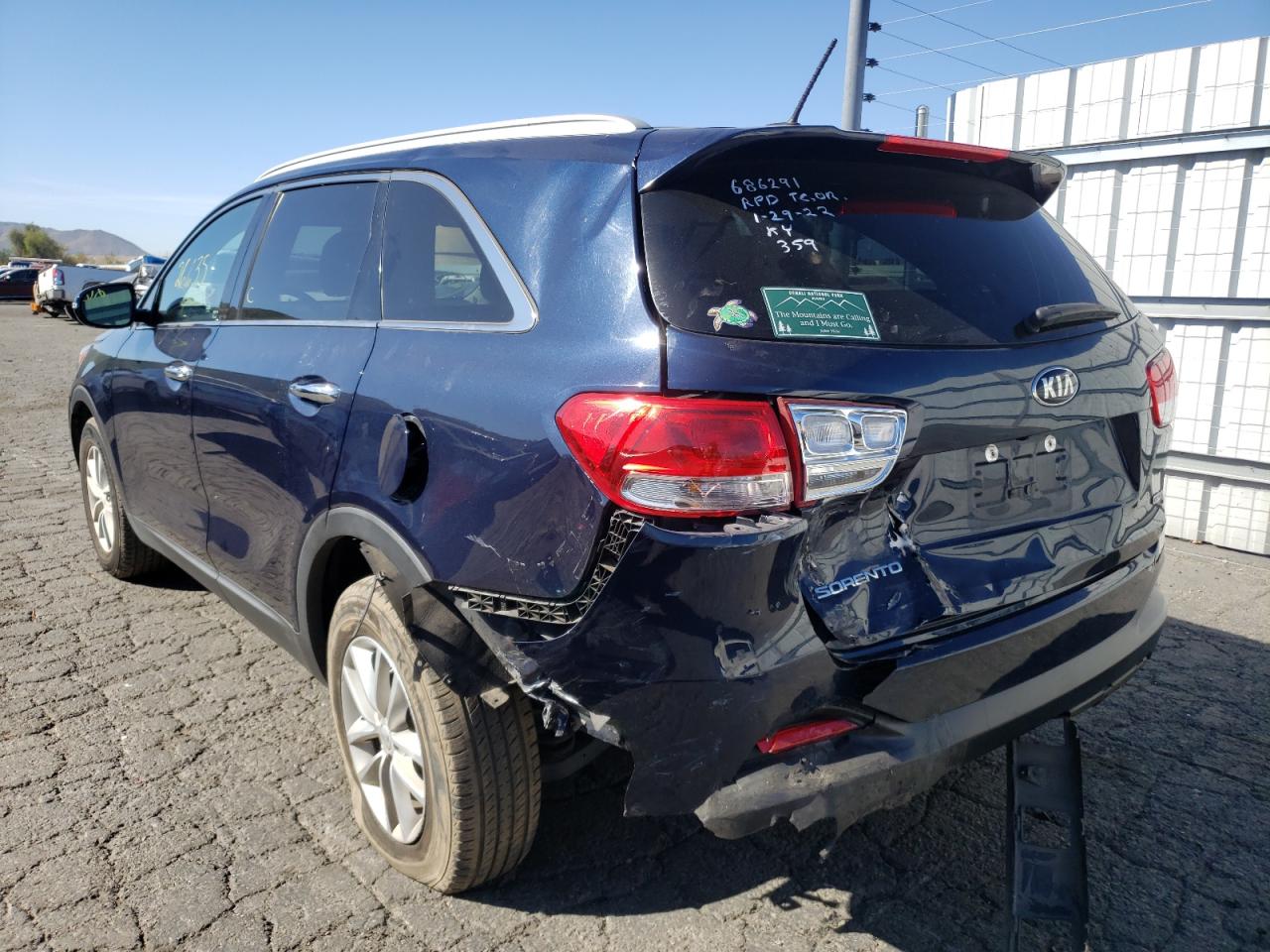 Photo 3 from auction – 2017 KIA SORENTO LX with VIN 5XYPG4A33HG334104