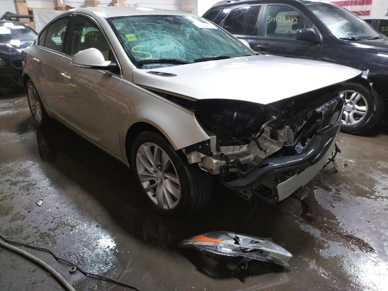 BUICK REGAL 2016 with VIN 2G4GK5EX4G9103431 - Photo from auction