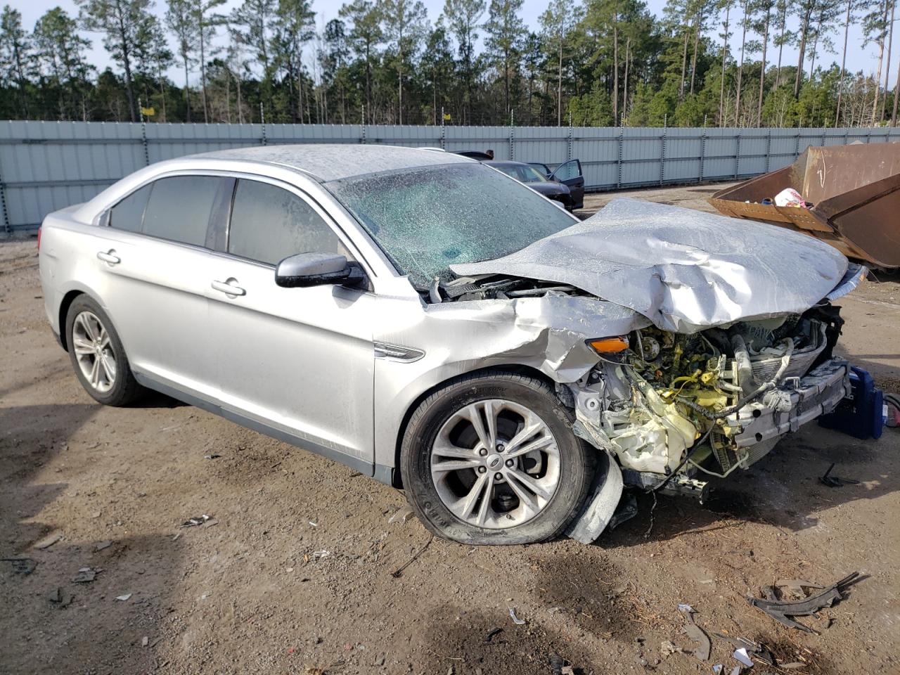 FORD TAURUS SEL 2017 with VIN 1FAHP2E82HG128547 - Photo from auction