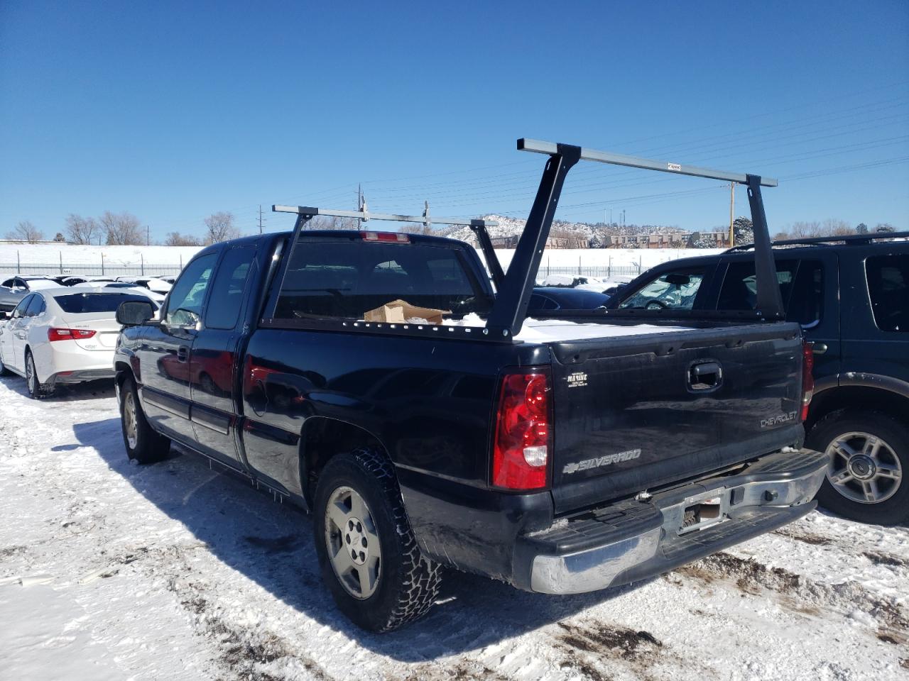 Photo 3 from auction – 2005 CHEVROLET SILVERADO with VIN 2GCEC19V851349985
