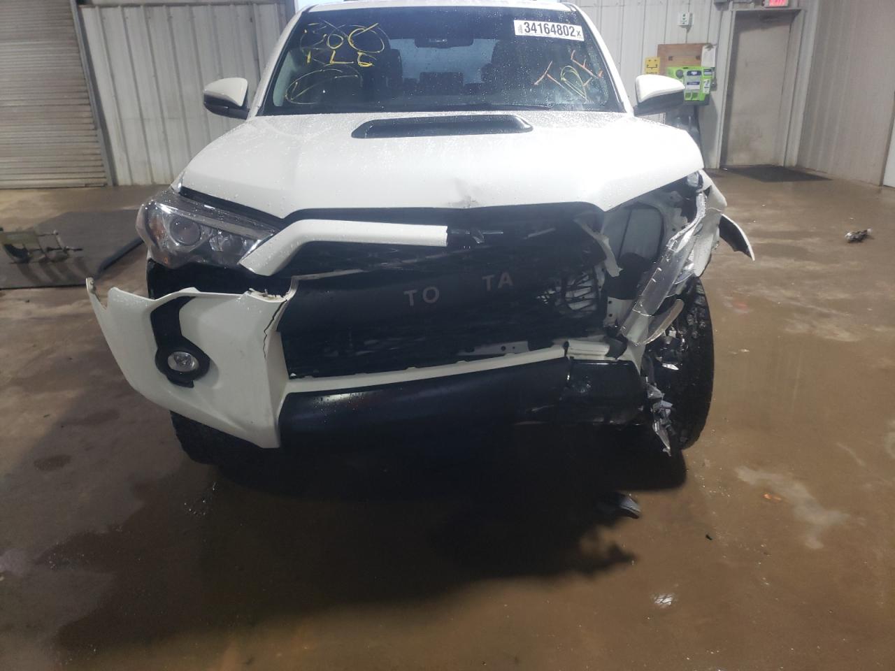 Photo 9 from auction – 2019 TOYOTA 4RUNNER SR with VIN JTEBU5JR1K5658631