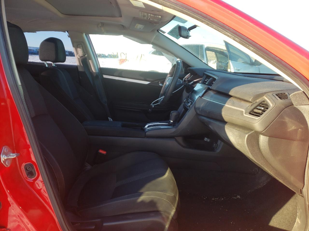 Photo 5 from auction – 2017 HONDA CIVIC EX with VIN 2HGFC2F79HH521583