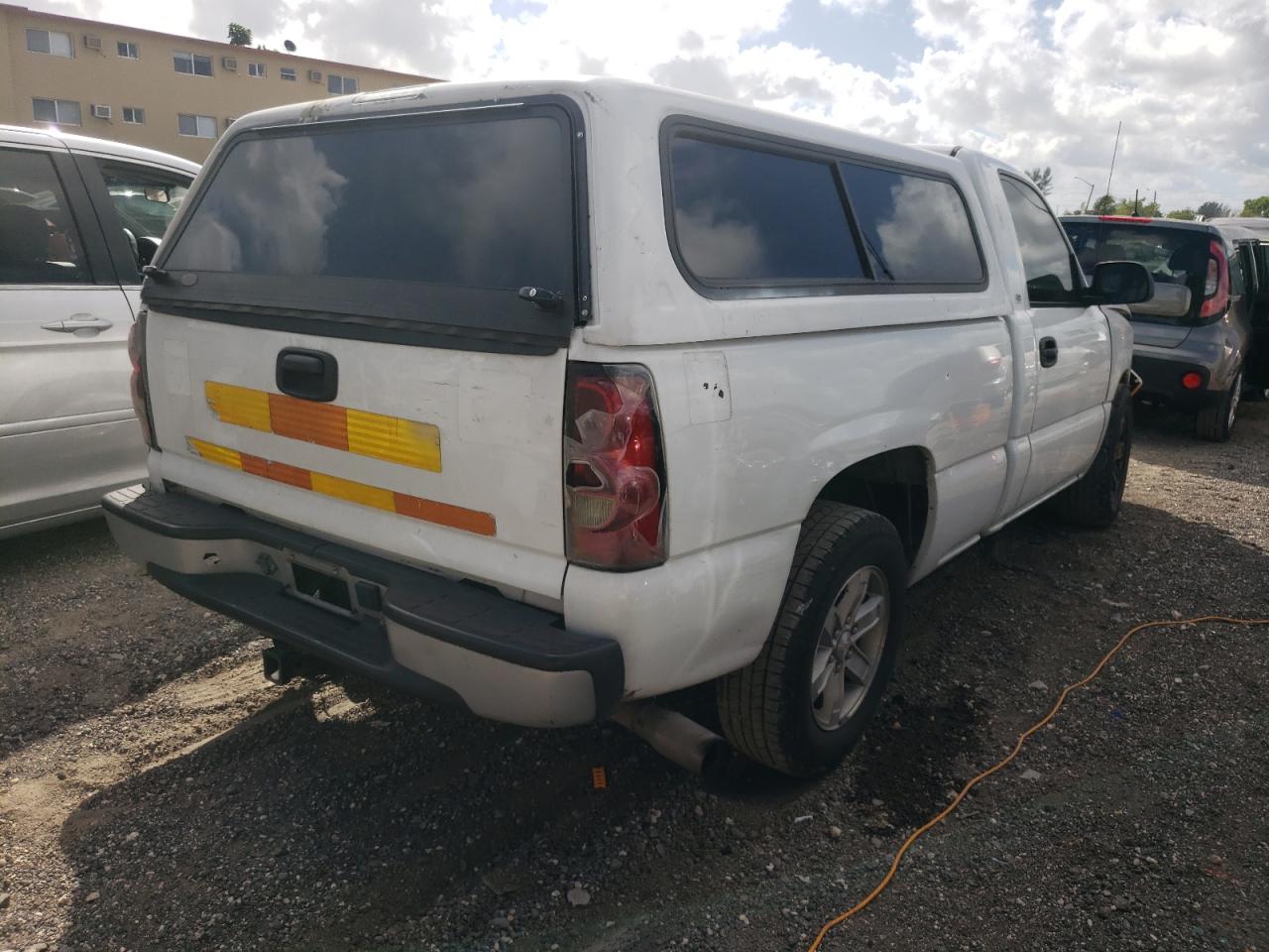 Photo 4 from auction – 2005 CHEVROLET SILVERADO with VIN 1GCEC14X65Z290516