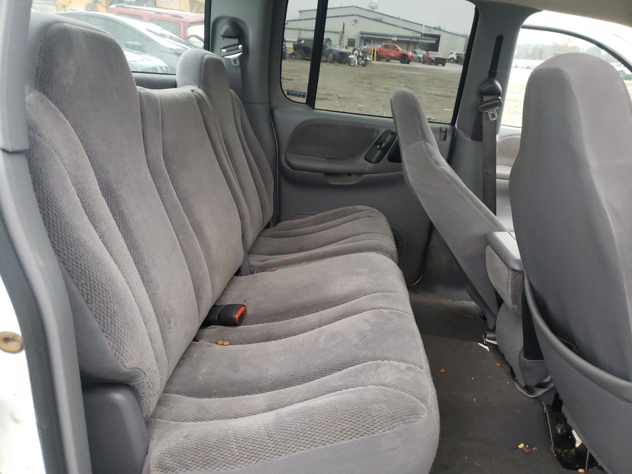 Photo 6 from auction – 2000 DODGE DAKOTA with VIN 1B7GL2AN0YS769027