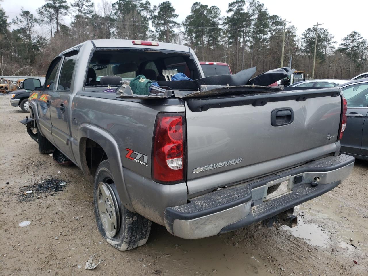 Photo 3 from auction – 2006 CHEVROLET SILVERADO with VIN 2GCEK13T561147357
