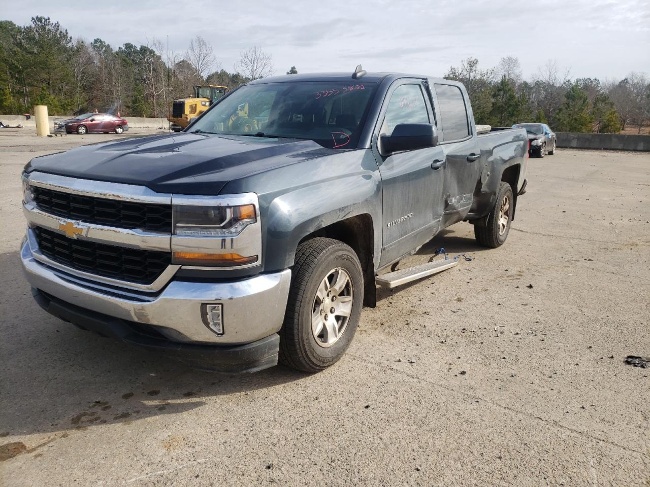 Photo 2 from auction – 2017 CHEVROLET SILVERADO with VIN 1GCRCREC9HZ156356