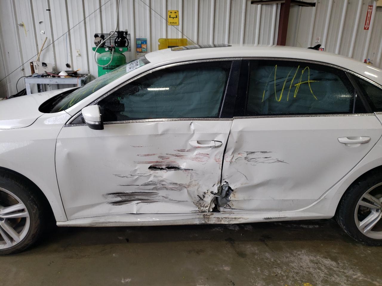 Photo 9 from auction – 2014 VOLKSWAGEN PASSAT SE with VIN 1VWBT7A37EC093880