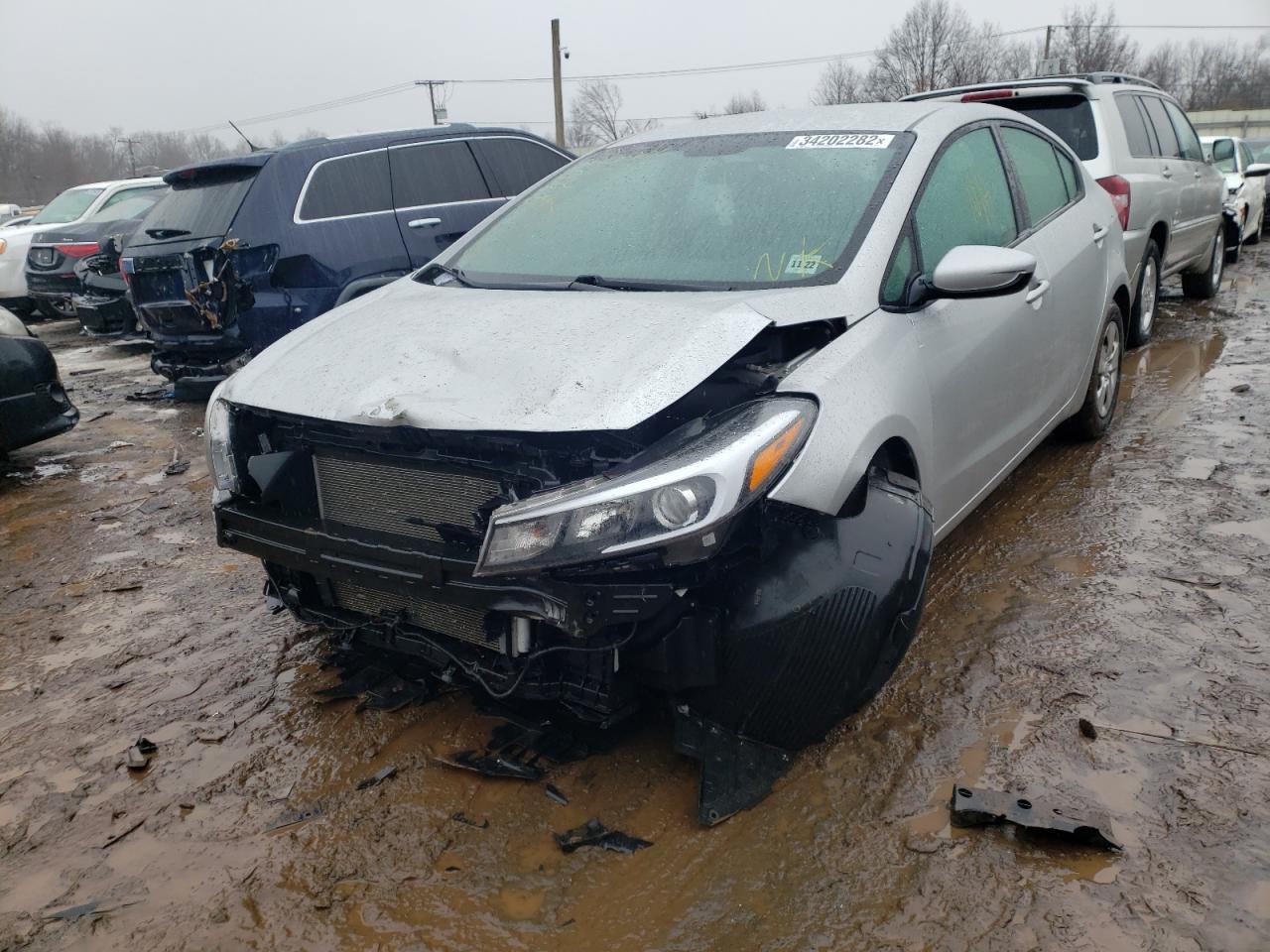 Photo 2 from auction – 2018 KIA FORTE LX with VIN 3KPFK4A73JE190182