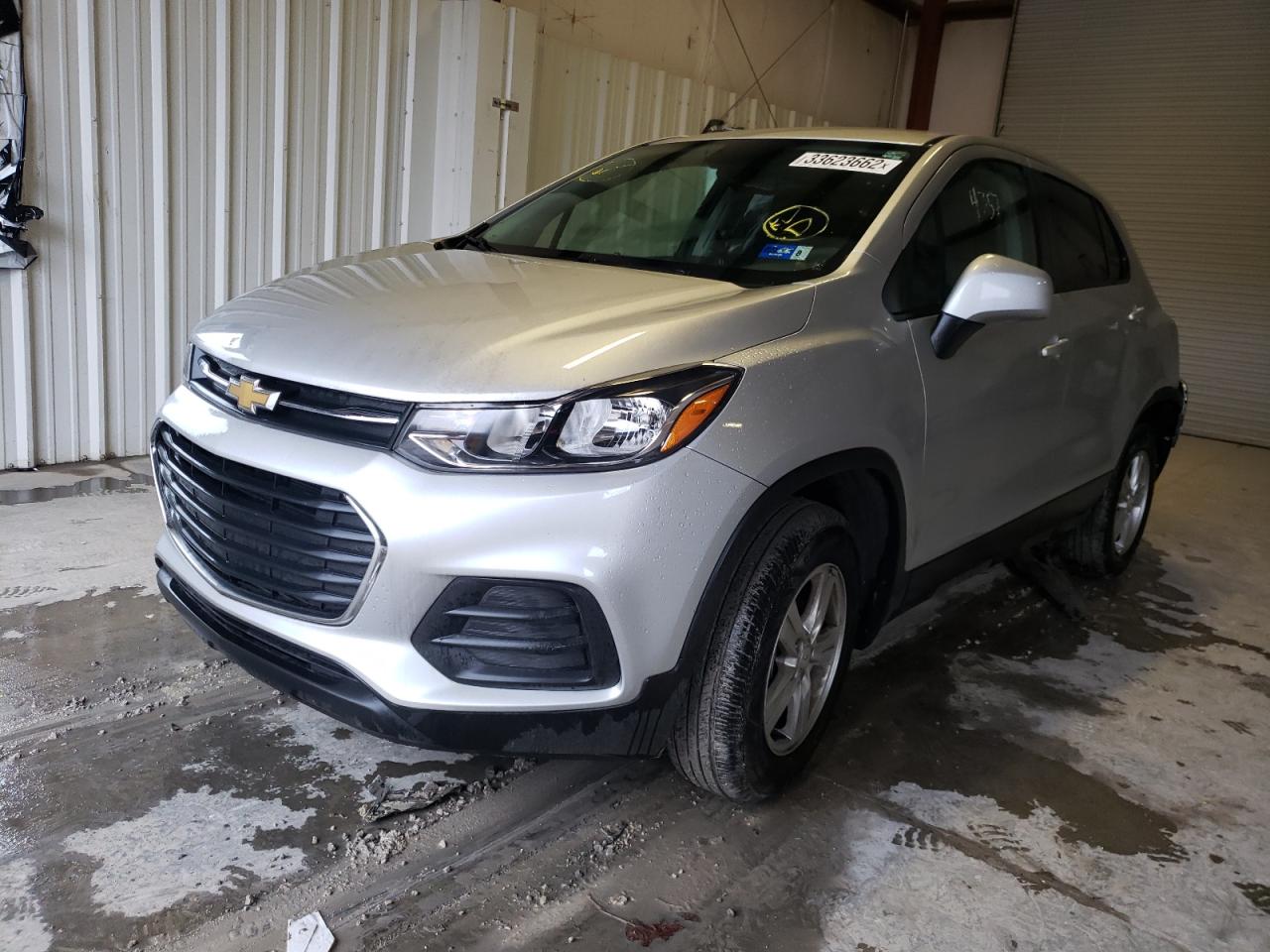 Photo 2 from auction – 2020 CHEVROLET TRAX LS with VIN KL7CJNSB7LB324154
