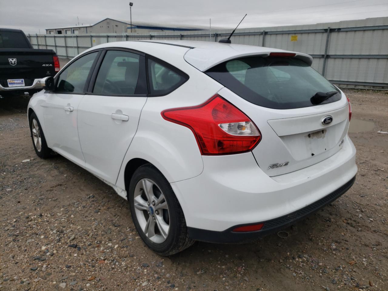 Photo 3 from auction – 2013 FORD FOCUS SE with VIN 1FADP3K20DL278128