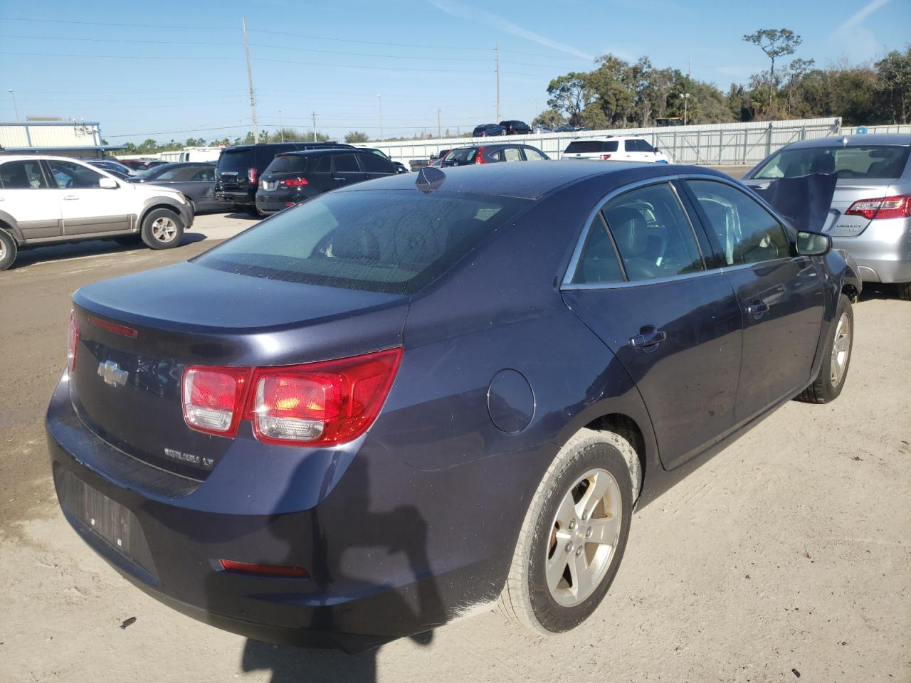 Photo 4 from auction – 2014 CHEVROLET MALIBU 1LT with VIN 1G11C5SL9EF116469