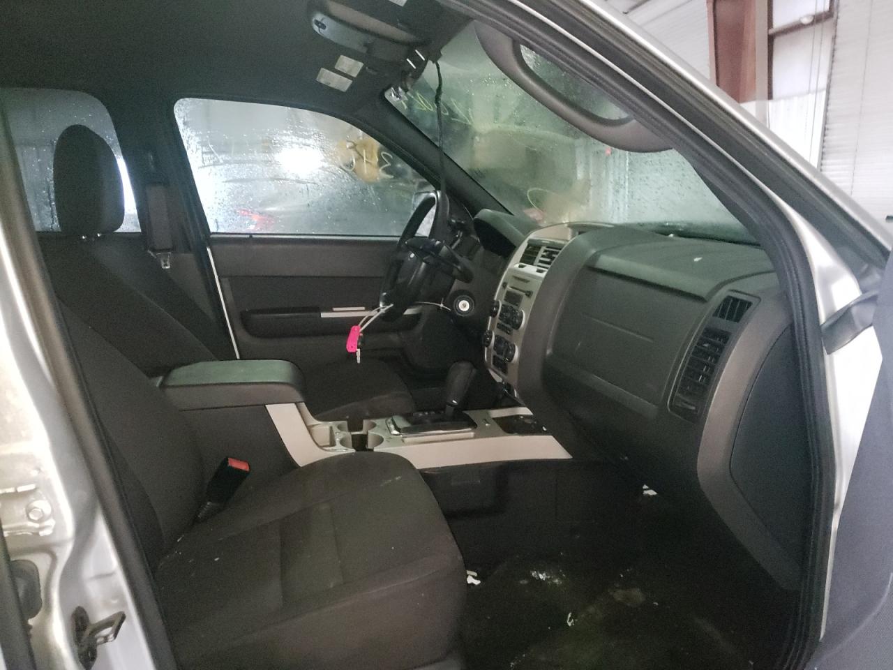 Photo 5 from auction – 2012 FORD ESCAPE XLT with VIN 1FMCU9D72CKB47258