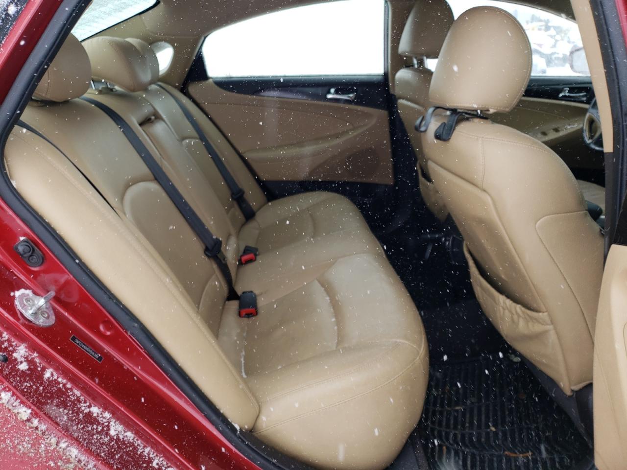 Photo 6 from auction – 2013 HYUNDAI SONATA SE with VIN 5NPEC4AB4DH516388