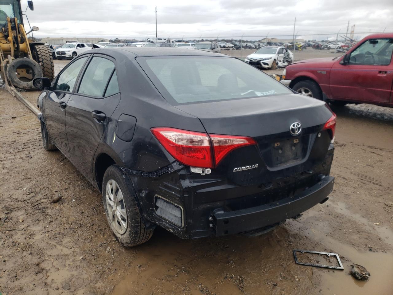 Photo 3 from auction – 2018 TOYOTA COROLLA L with VIN 5YFBURHE8JP768415