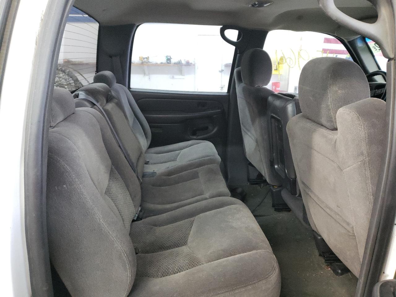 Photo 6 from auction – 2006 CHEVROLET SILVERADO with VIN 1GCHK33D86F180072