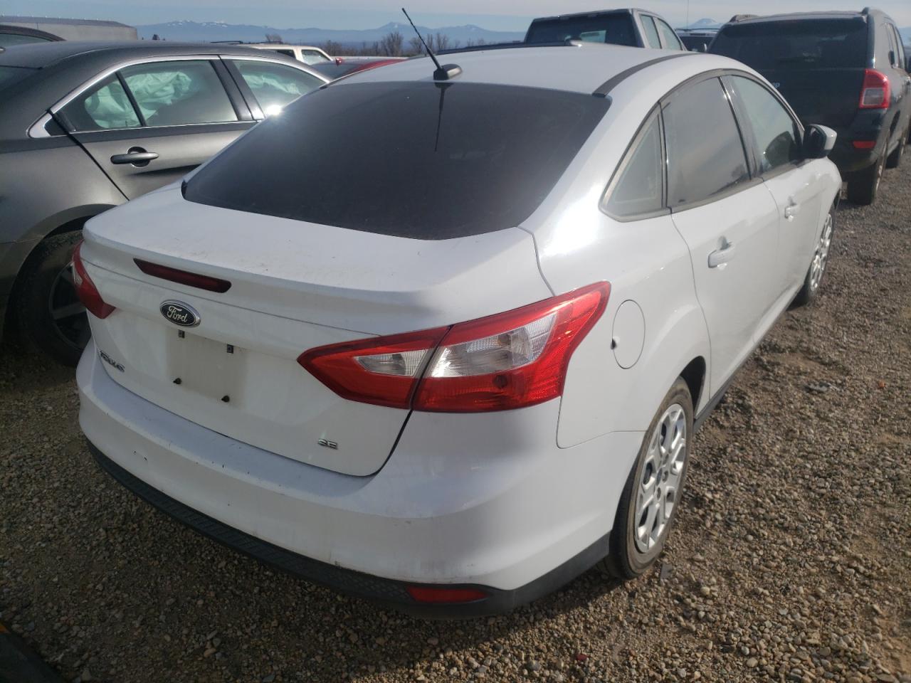 Photo 4 from auction – 2012 FORD FOCUS SE with VIN 1FAHP3F27CL356947