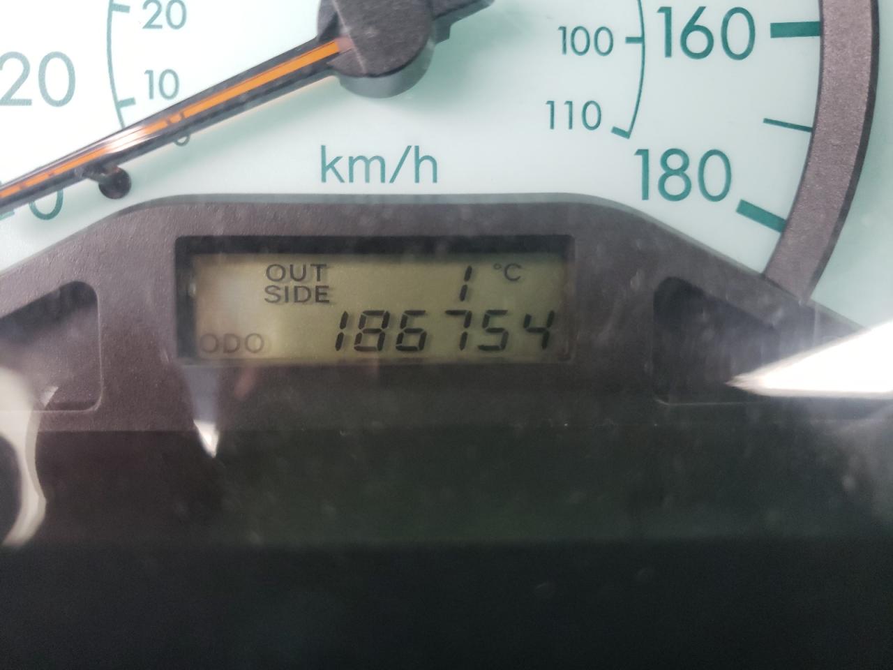 Photo 8 from auction – 2004 TOYOTA COROLLA CE with VIN 2T1BR32E24C835697