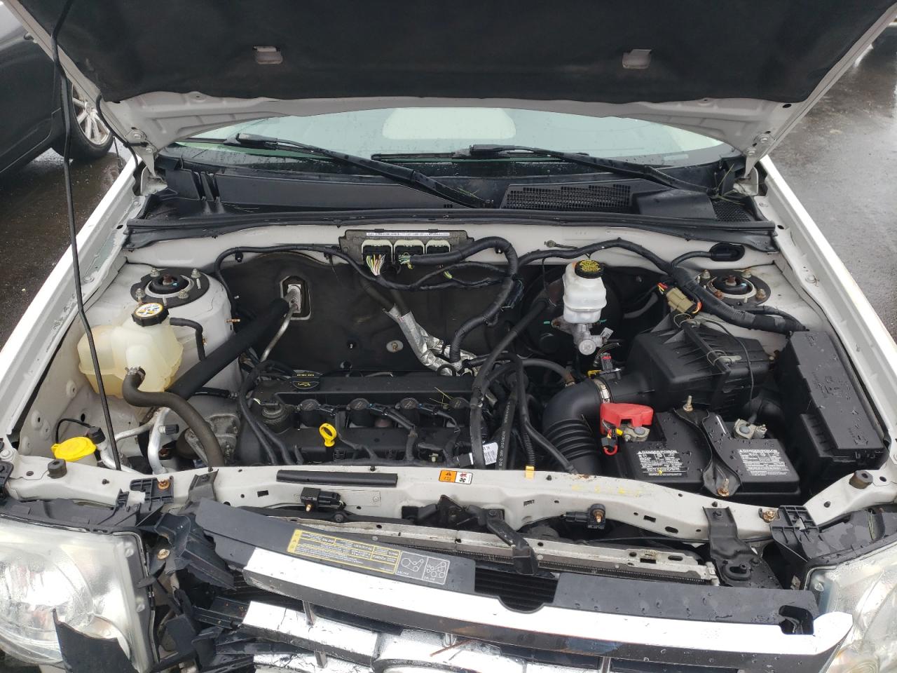 Photo 7 from auction – 2010 FORD ESCAPE XLT with VIN 1FMCU9D70AKC81313